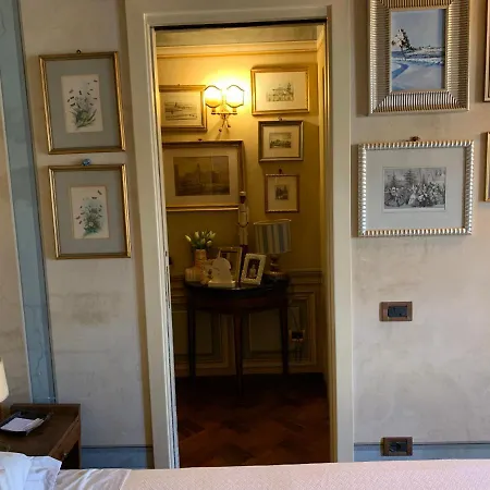 Camera di charme in centro storico-3